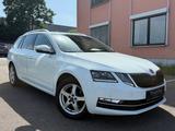 Skoda Octavia Combi Laurin&Klement / 1.Hand / PANO - Skoda Octavia mit Diesel-Antrieb: Kombi, Laurin Klement