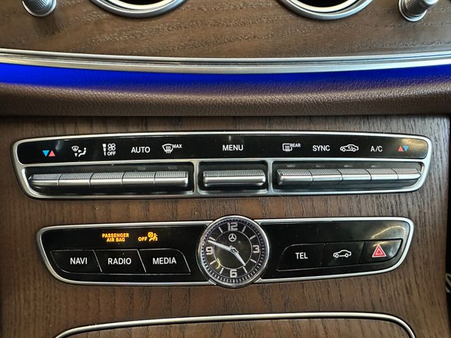 Mercedes-Benz E 350 *BURMESTER*KEYLES*PANO*AHK*ACC*StandHZ*
