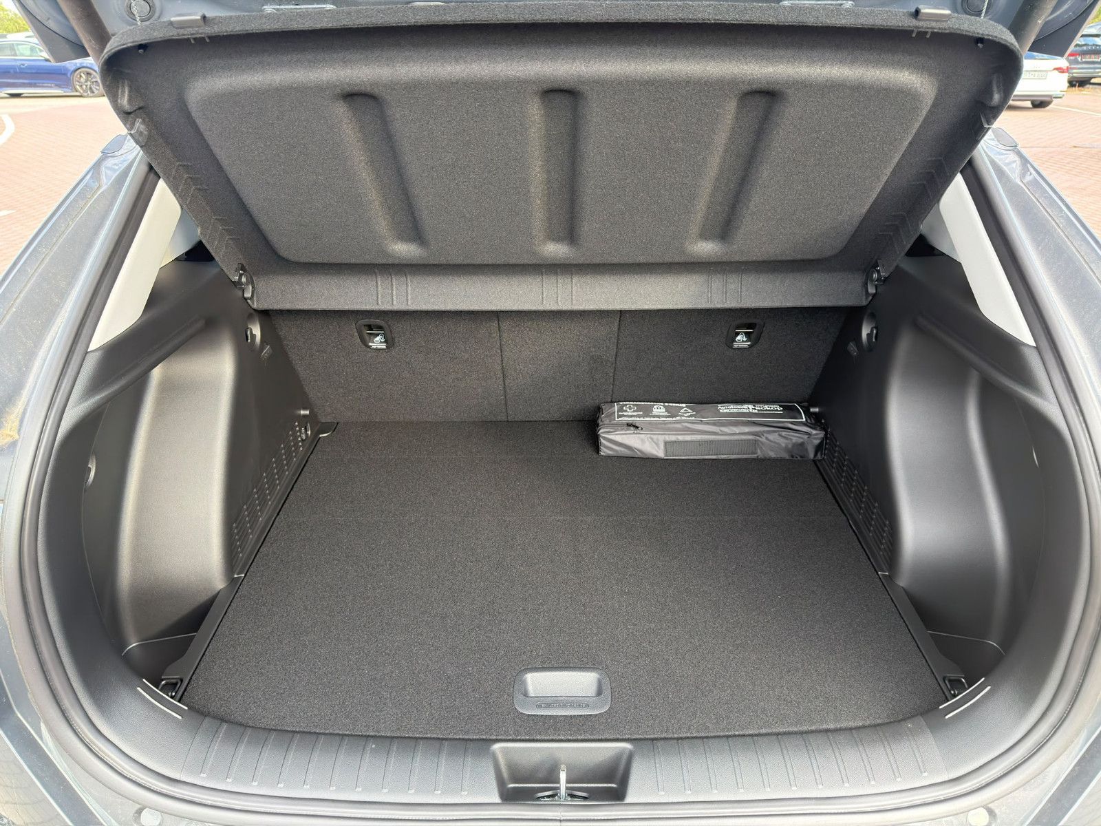 Fahrzeugabbildung Hyundai KONA EV Trend 150 kW *RW507KM*Navi*ACC*LED*RFK*