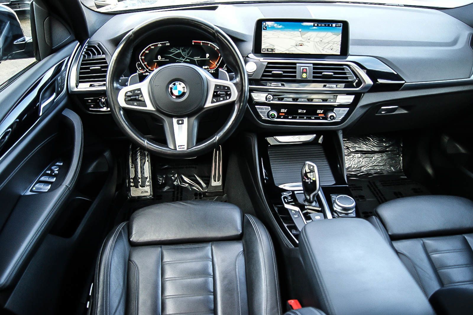 Fahrzeugabbildung BMW X4 xDrive 20 d M Sport X HUD ANHZV STHZG PANO