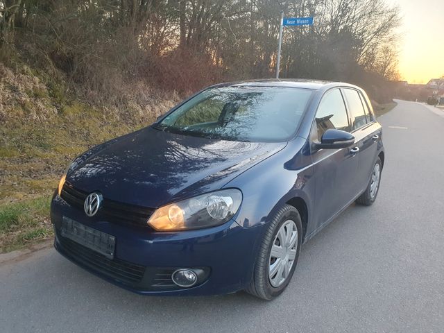 Volkswagen Golf 6 Trendline 1.6 TDI > Klimaautomatik > AHK