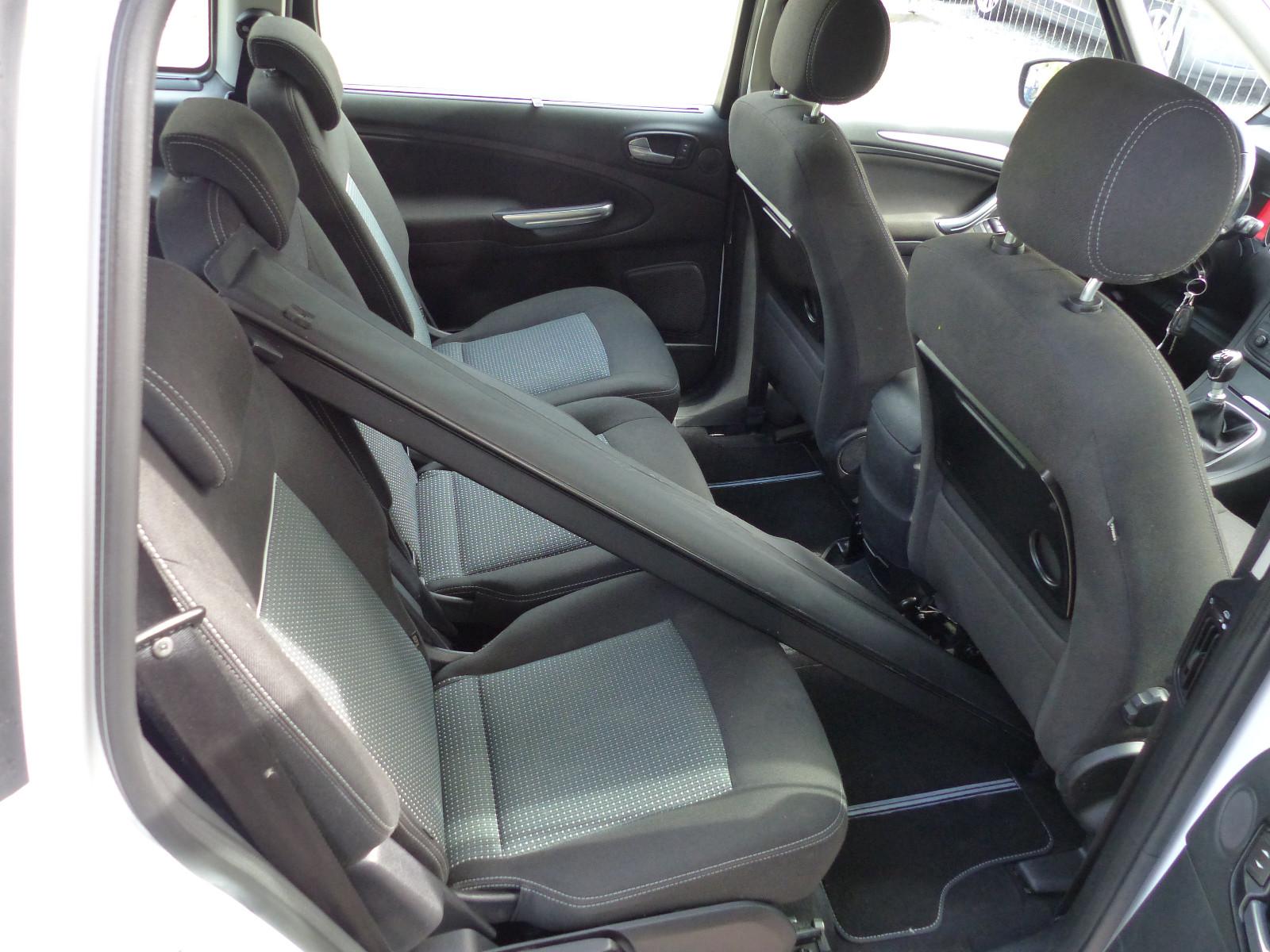 Ford Galaxy 2014 — photo 15