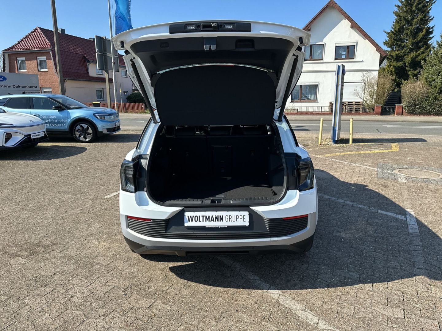 Fahrzeugabbildung Ford Explorer Style *Vorlauffahrzeug* ab 199€ netto z