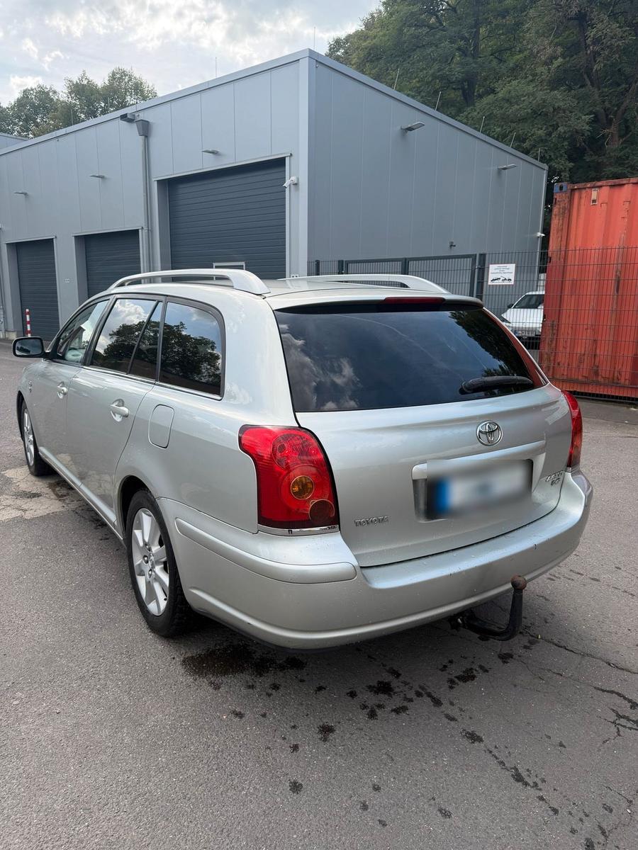 Toyota Avensis 2006 — photo 9