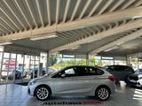 BMW 220i Active Tourer AUT./LED/NAVI/DAB/PDC V-H - BMW 220 Active Tourer aus 2020