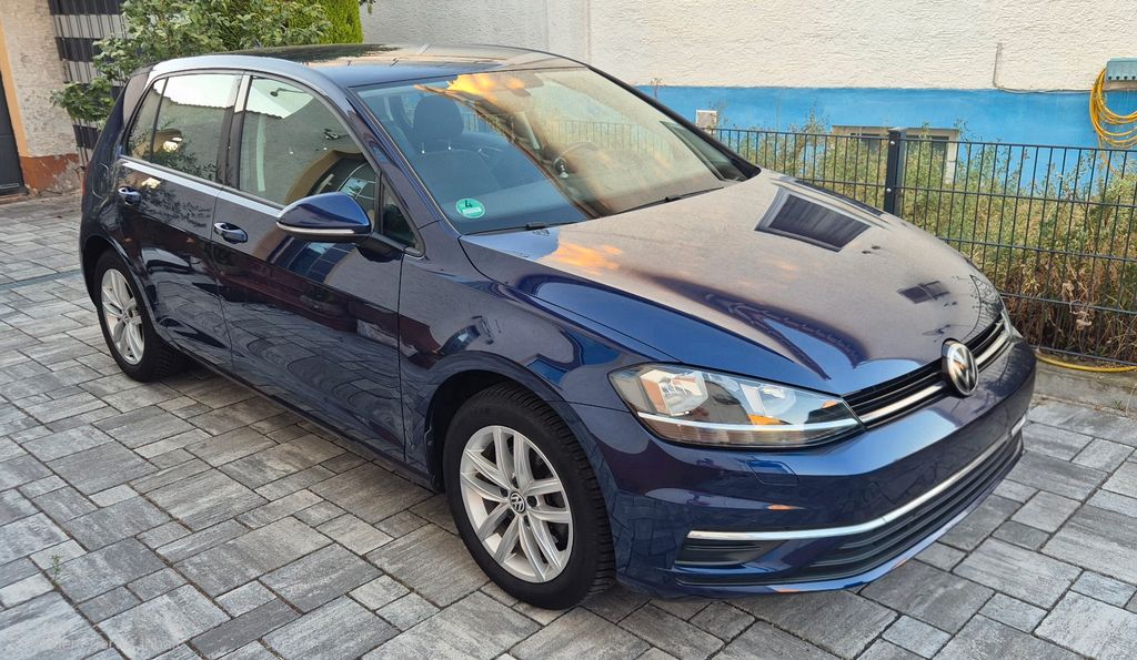 Image of Volkswagen Golf