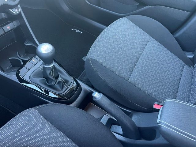 Fahrzeugabbildung Kia Picanto Core Kamera Verkehrszeichenerk Klima