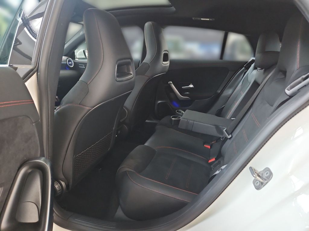 Fahrzeugabbildung Mercedes-Benz CLA 200 SB AMG AHK Pano Totwi. LED SHZ Sport DAB