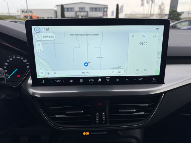 Ford Focus Turnier Titanium Edition Assistenz-Paket