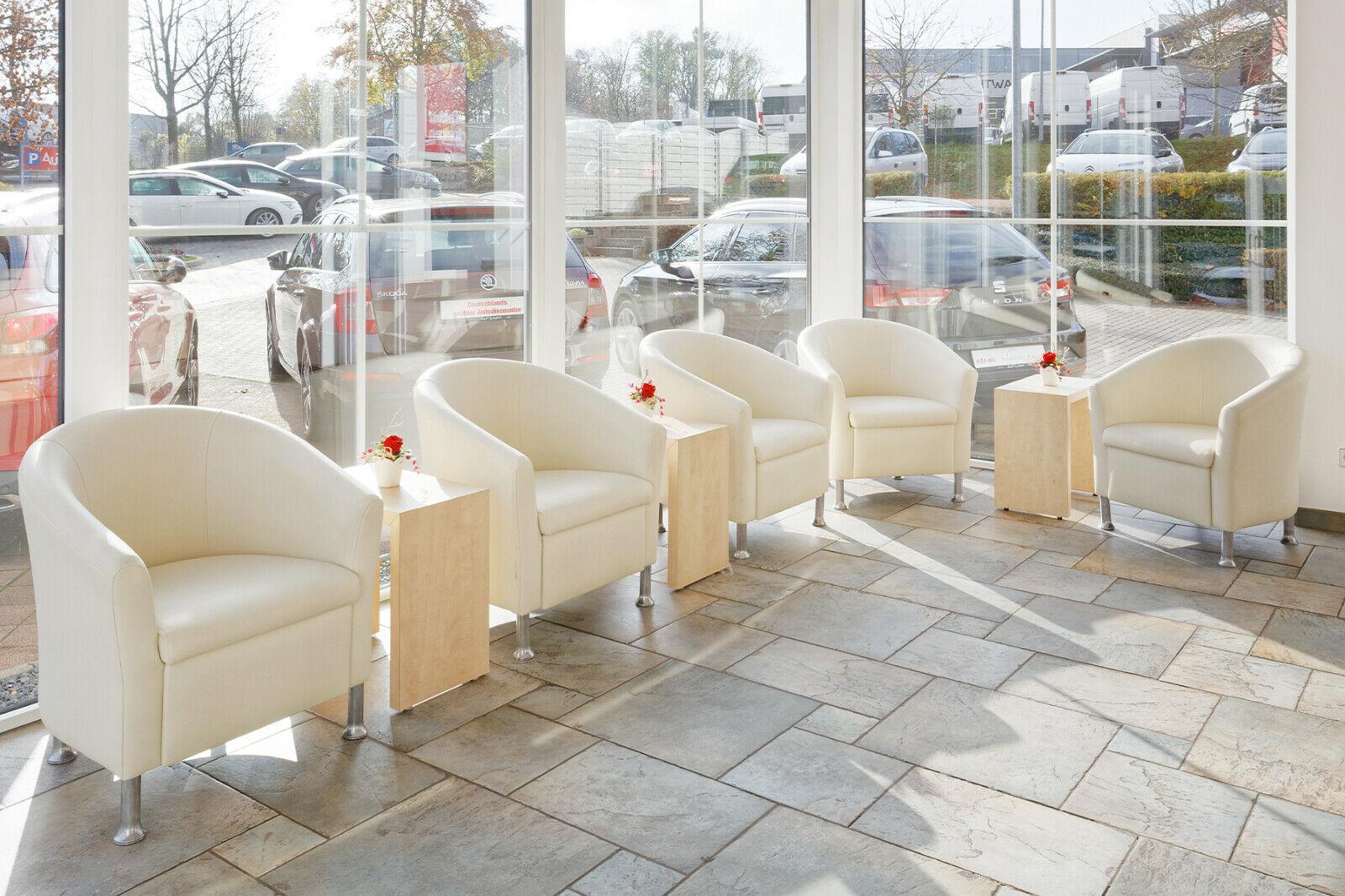showroom-image-top