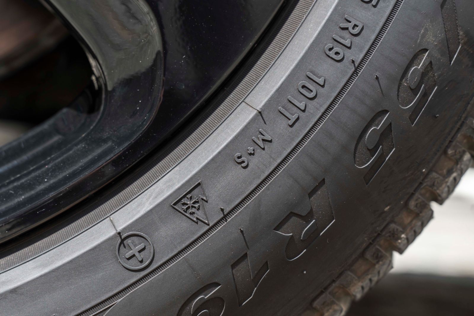 Fahrzeugabbildung Mercedes-Benz GLC 300 4MATIC LED 360° PANO TOTW NAV OFFROAD