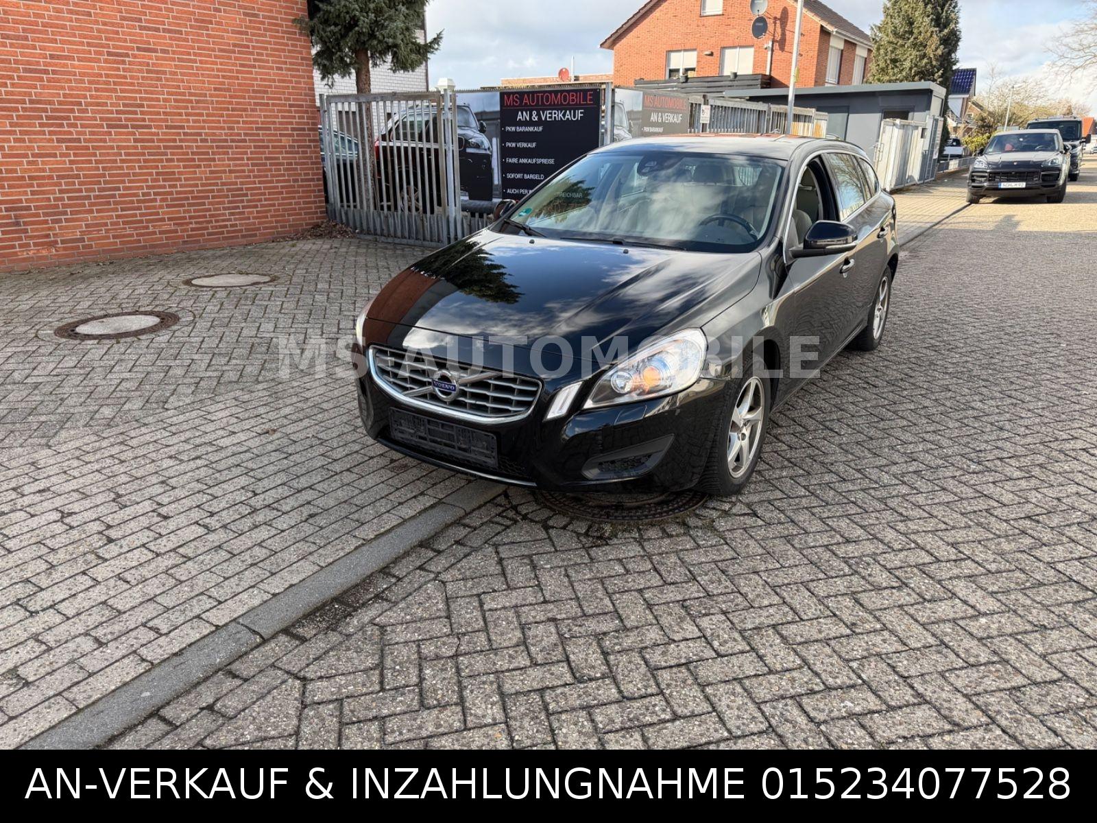 Volvo V60 2,4 DIESEL * 205 - PS * LEDER * AUTOMATIK *