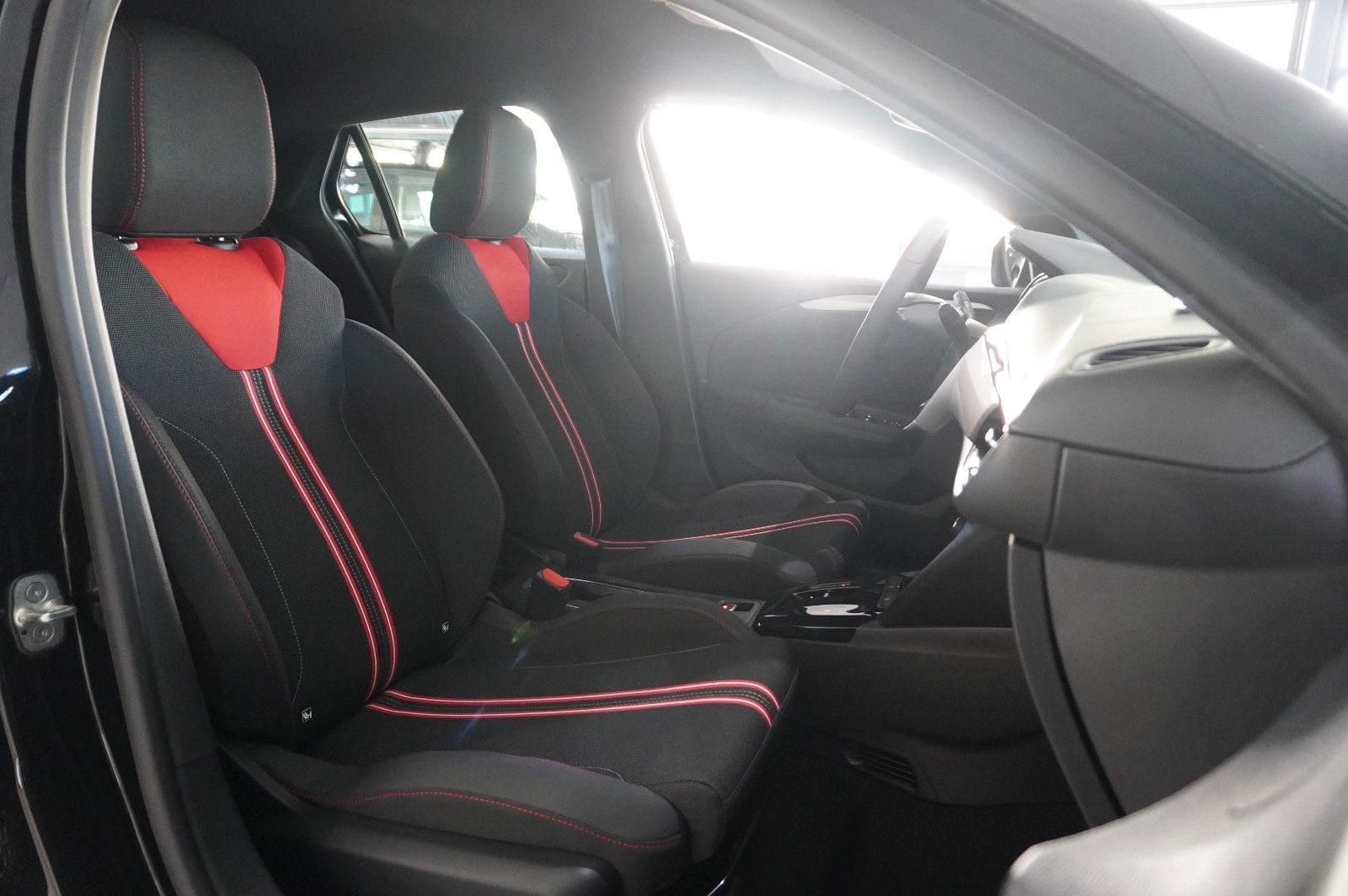 Fahrzeugabbildung Opel Corsa-e F GS SPORT 1-PHASIG NAVI/LED/VIRTU./DAB+