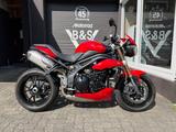 Triumph Speed Triple 1050 ABS Rizoam wie neu - TRIUMPH 2011 1050 SPEED TRIPLE