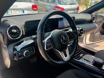 Mercedes CLA 200 Shooting Brake - 9