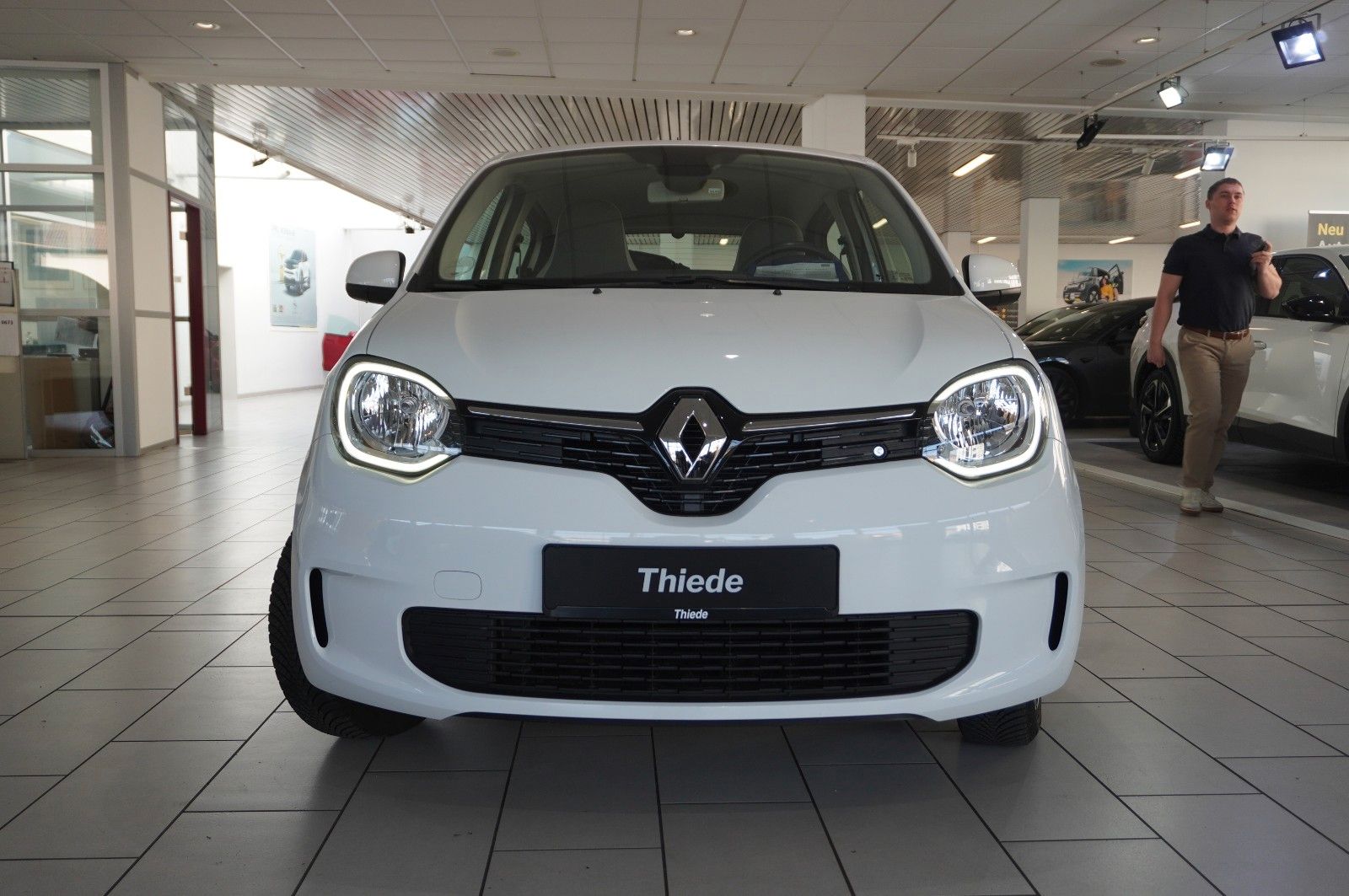 Fahrzeugabbildung Renault Twingo Zen Electric NAVI/LED/USB/TOUCH/DAB/SPORT