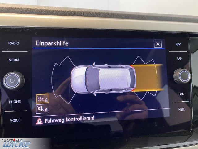 Polo 1.0 TSI DSG Move NAVI KLIMA PANO PDC LED