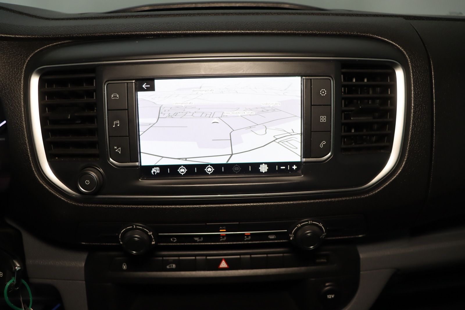 Fahrzeugabbildung Citroën Jumpy Kasten Club L2H1 * Klima * Navi * AHK