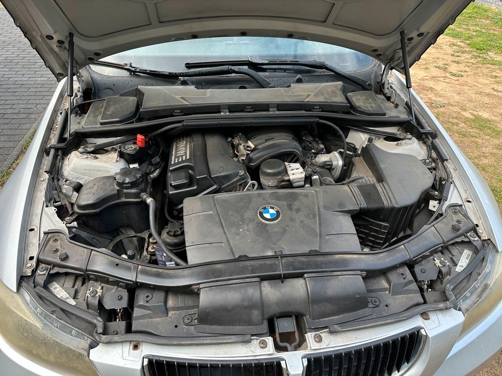 BMW 318 2006 — photo 6