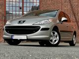 Peugeot 207*Tendance*KLIMA*NAVI*ALU*1.Hand*TOP* - Peugeot 207: Winterreifen, Kleinwagen