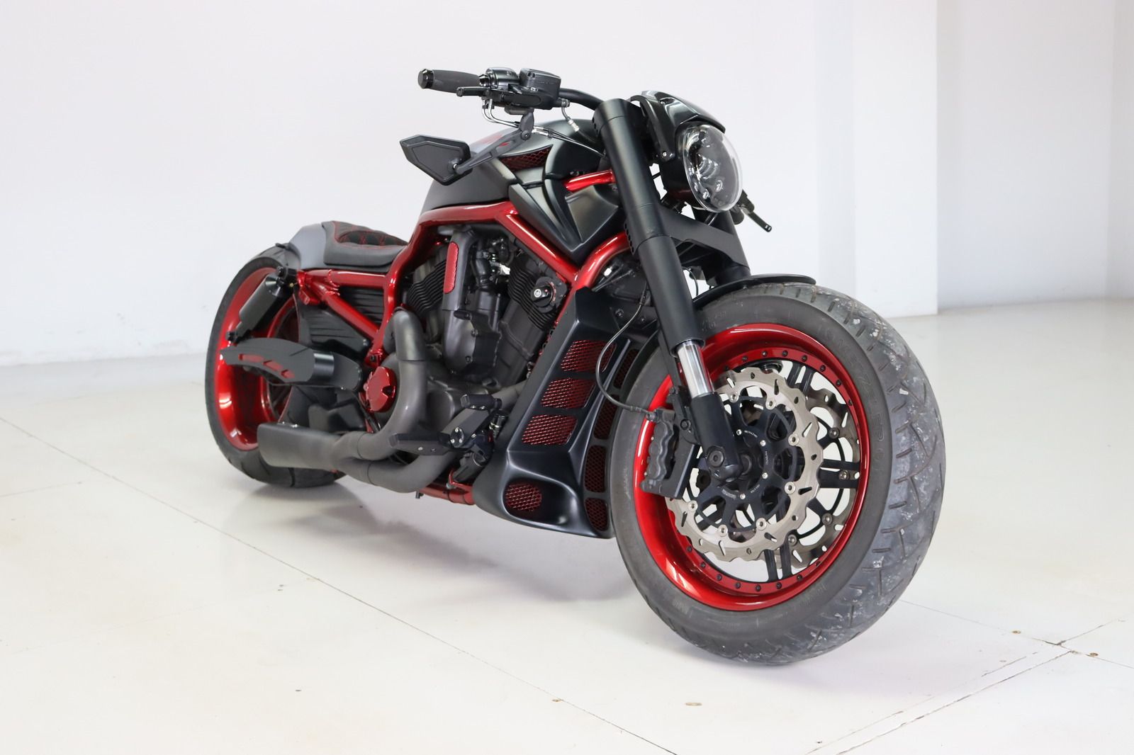 Fahrzeugabbildung Harley-Davidson VRSCD Custom Umbau No-Limit