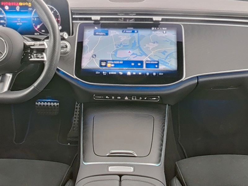 Fahrzeugabbildung Mercedes-Benz E 450 d 4M T AMG AHK+FahrassPak+StdHz+Burmester