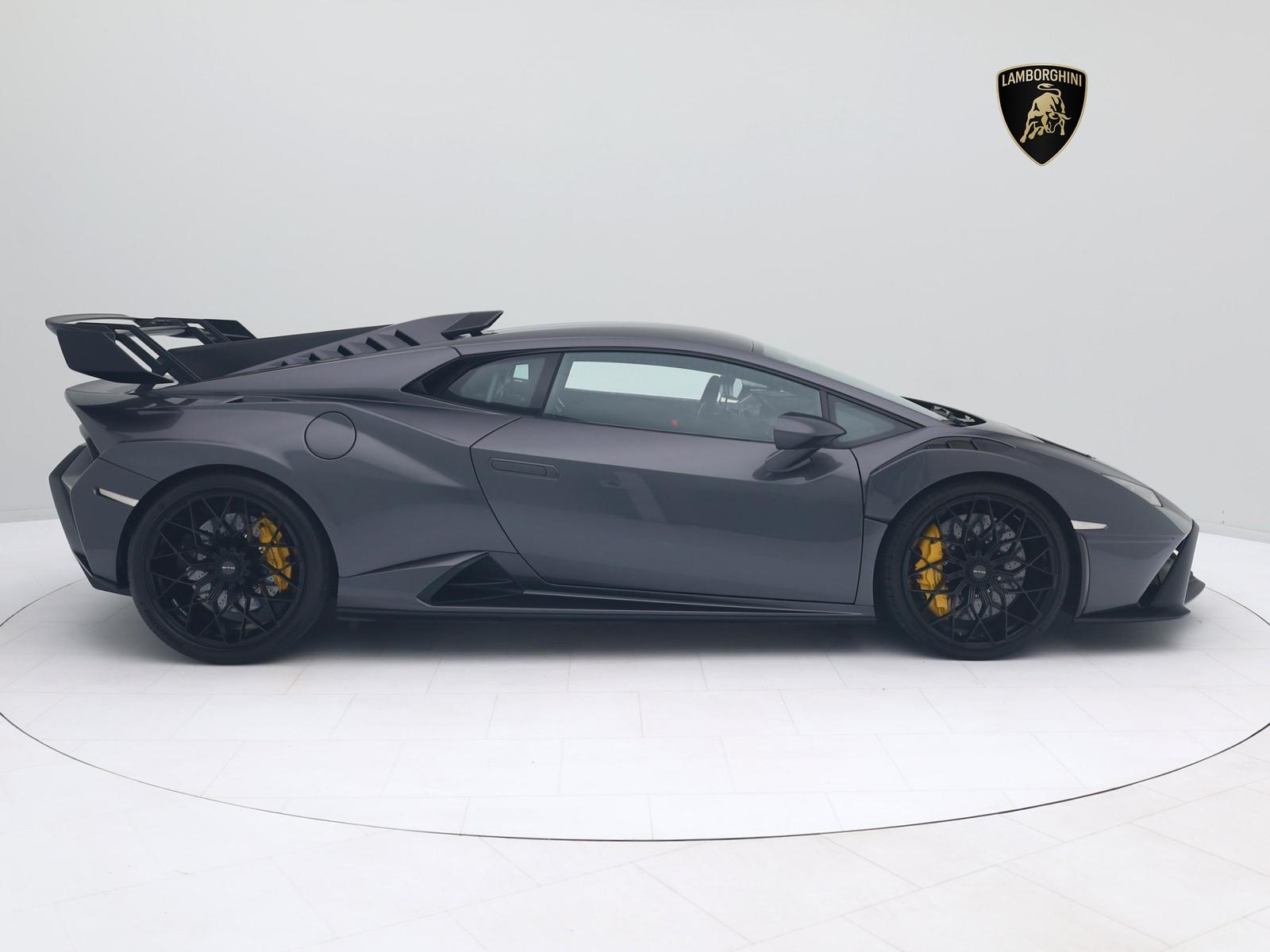 Lamborghini Huracán STO I Lamborghini Hamburg I CARBON I