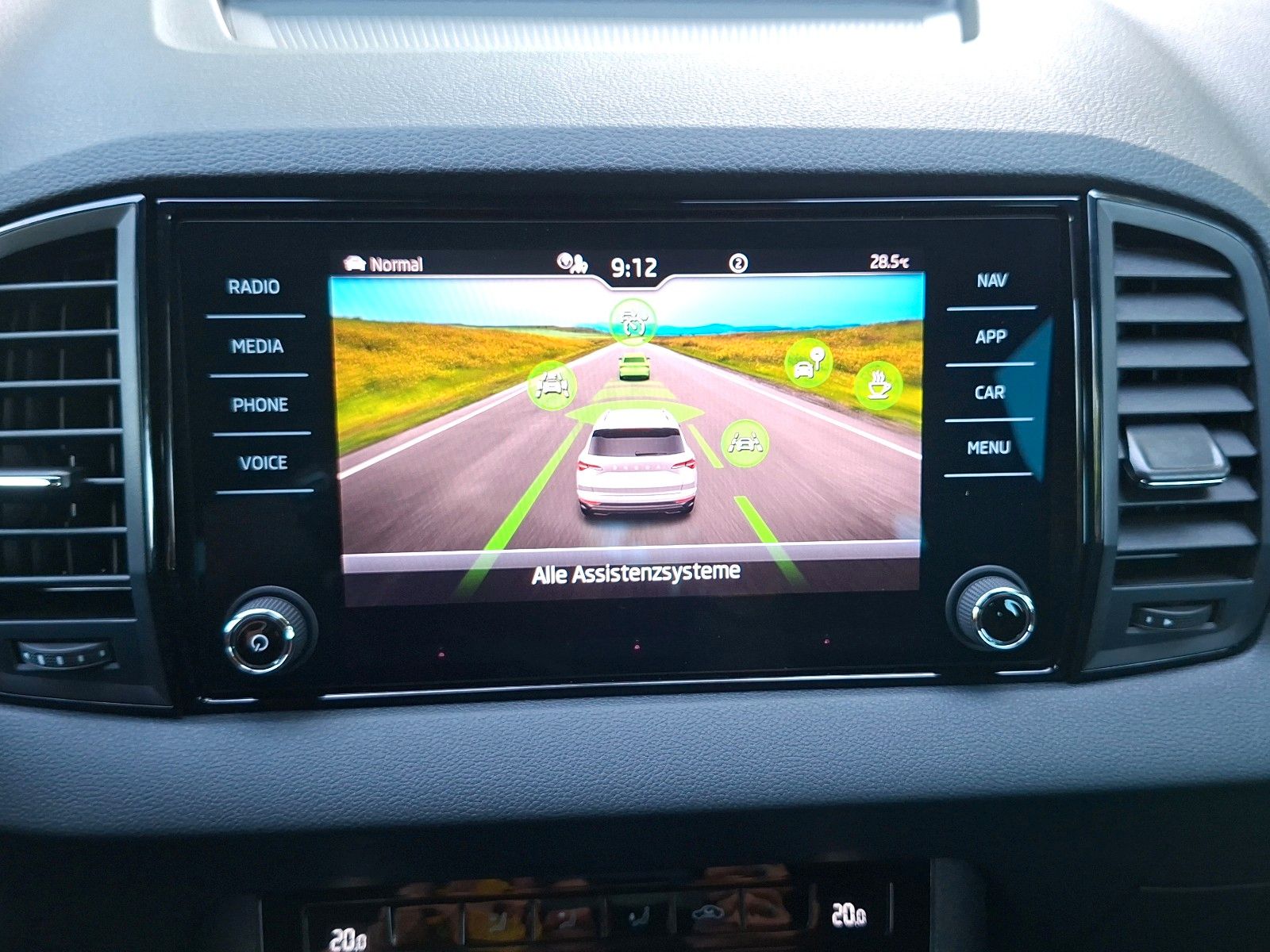 Fahrzeugabbildung SKODA Karoq Sportline*DSG*ViCo*PDC*Kamera*ACC**