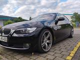 BMW 330i Coupé - - BMW 330 mit Benzin-Antrieb: Coupé, Coup 330i