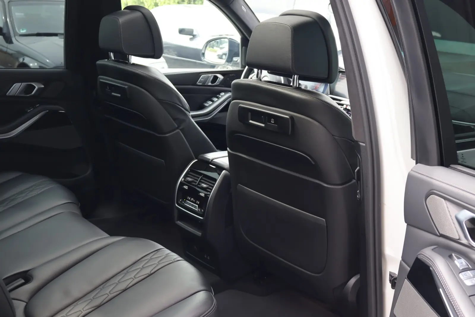 BMW X7 M50 d 7-Sitzer/Laser/Navi/SoftClose/STHZ/AHK