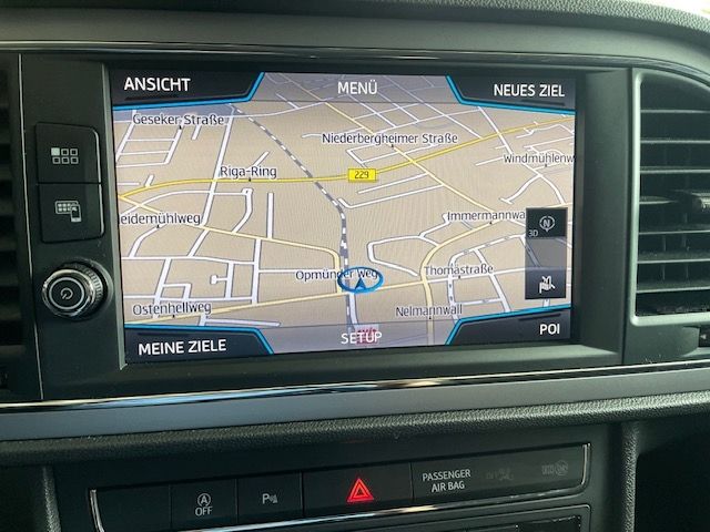 Leon ST Style 2.0 TDI Navi LED Sperrdiff. Apple 