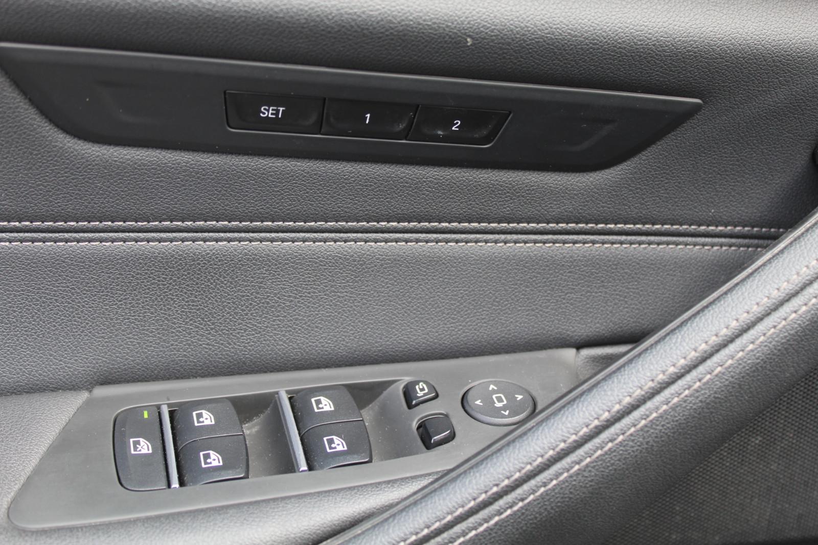 BMW 520d xDrive Tour. +HUD+Sportsitz+MEMORY+DAB+ACC+