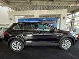 Volkswagen Tiguan Elegance DSG 4M LED Matrix Kamera ACC App - gebrauchte VW Tiguan aus dem Jahr 2021