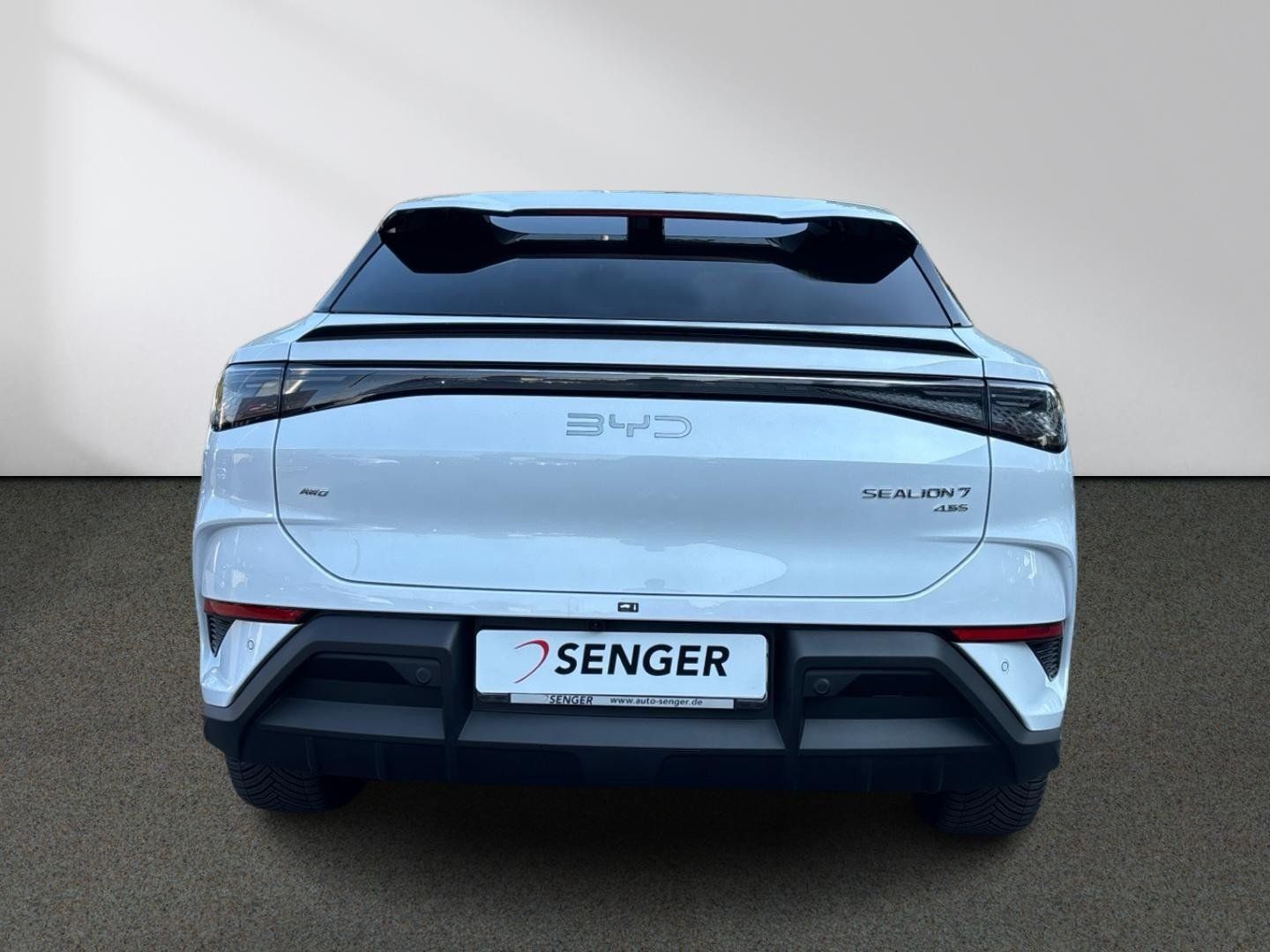 BYD SEALION 7