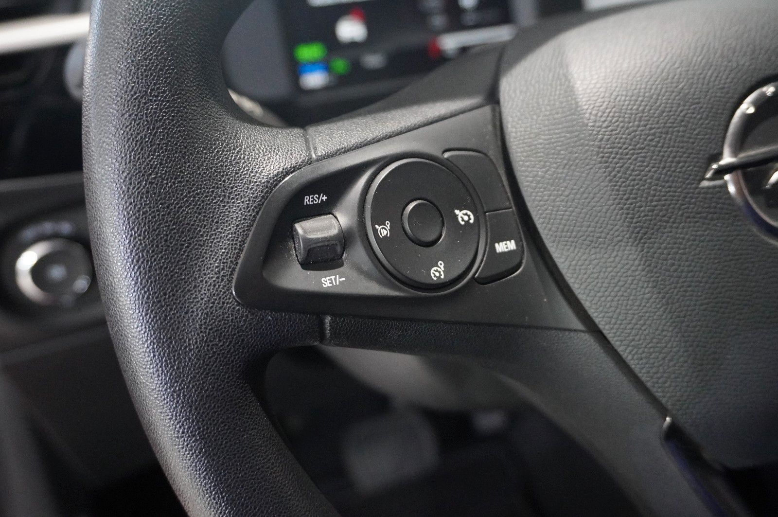 Fahrzeugabbildung Opel Corsa-e 7KW EDITION NAVI/KAMERA/SHZ/VIRTU./DAB+