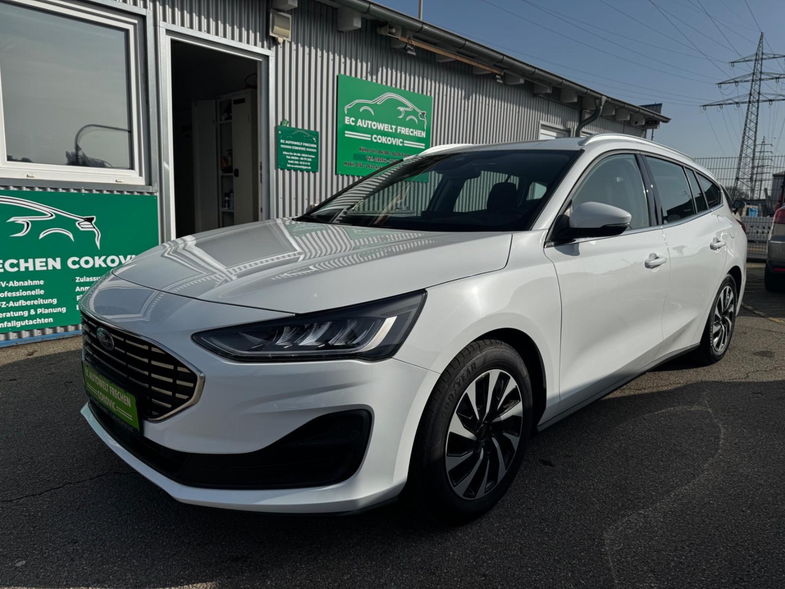 Ford Focus*TURNIER-TITANIUM*LED*AUTOMATIK*1.HAND*TÜV/