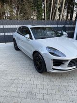 Porsche Macan Turbo - Porsche Macan in Bochum