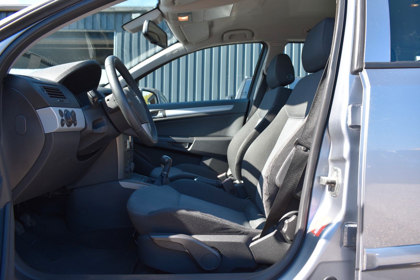 Fahrzeugabbildung Opel Astra H Caravan Edition TEMPOMAT/KLIMA/PDC