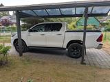 Toyota Hilux 2.8 Comfort - Schalter TOP Garantie! - Toyota Hilux von privat