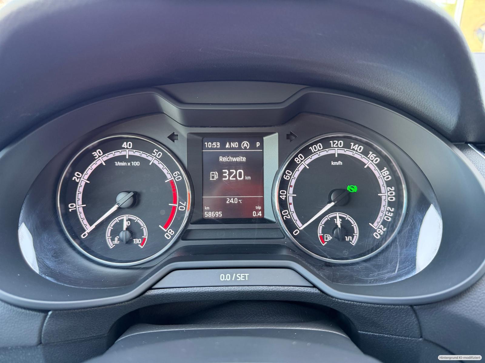 Skoda Octavia Combi 1.8 CLEVER 4x4 DSG NAVI