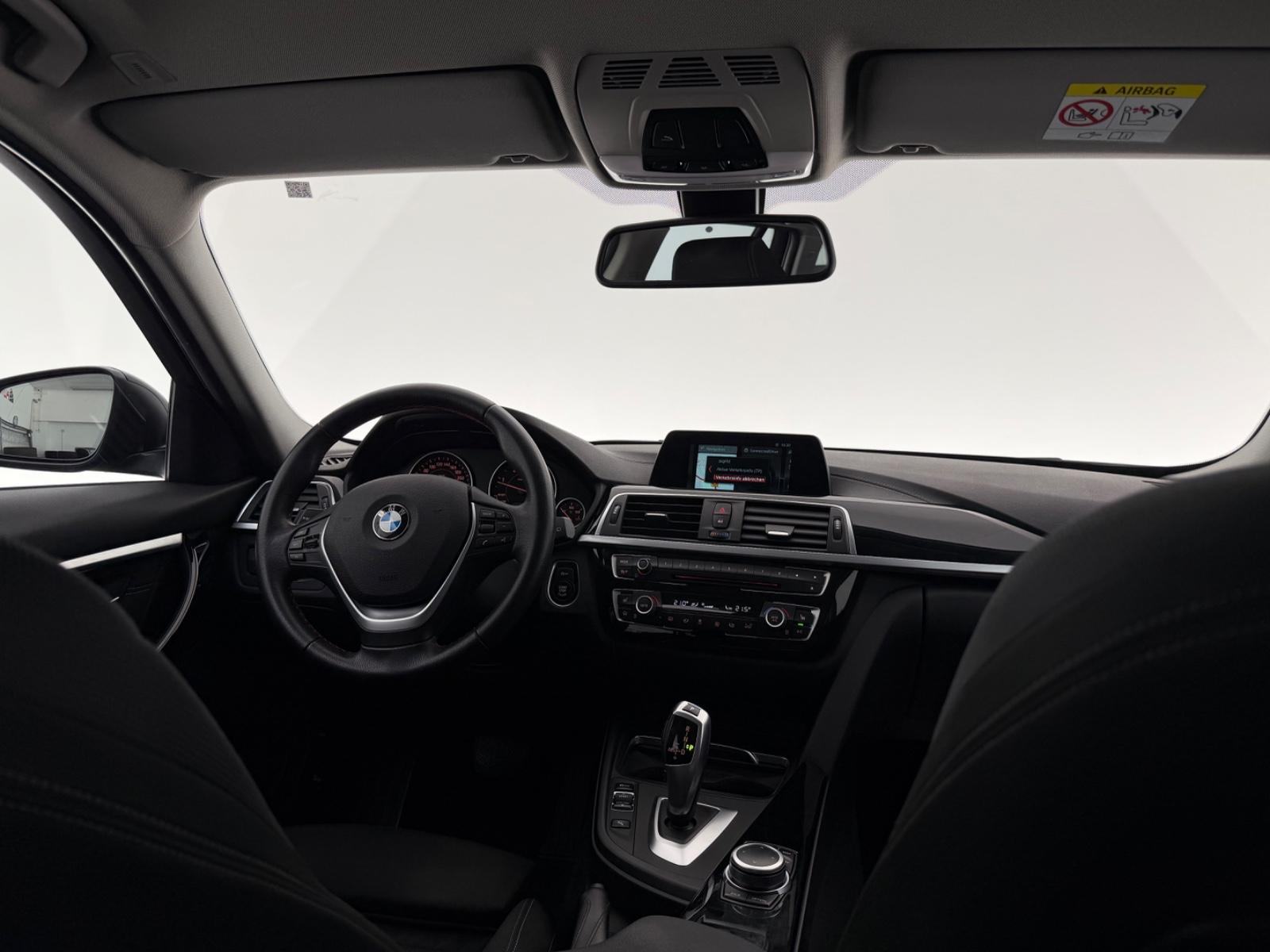 BMW 318d Touring*SPORT LINE*LED-PDC-SHZ-TEMP-CD-NAVI