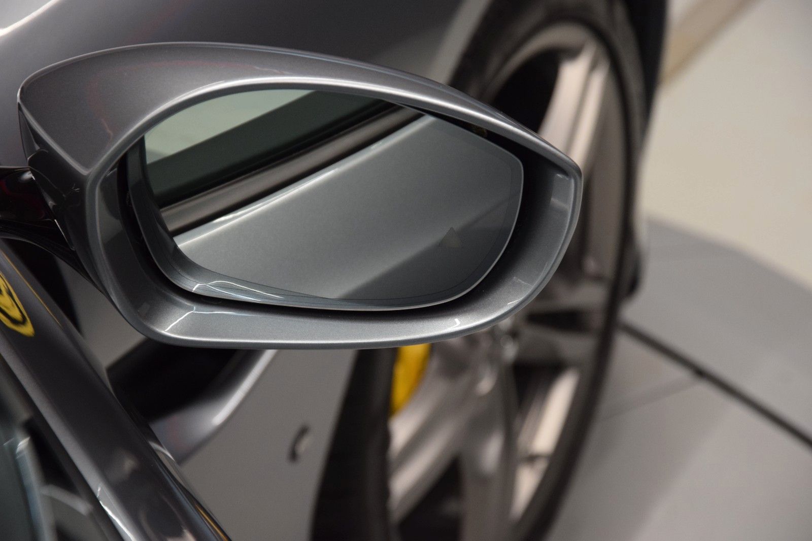 Fahrzeugabbildung Ferrari Portofino ACC Kamera Display Garantie  ADAS 1.Ha