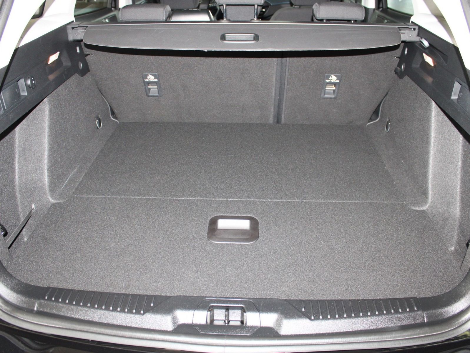 Fahrzeugabbildung Ford Focus Active Turnier LED NAVI WinterPaket uvm.