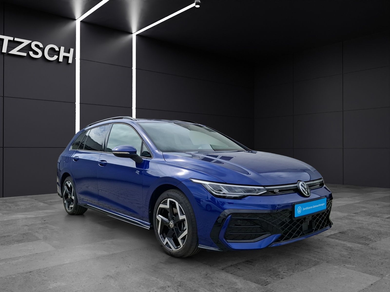 Fahrzeugabbildung Volkswagen Golf VIII Variant TDI R-Line DSG LED Navi AID AC