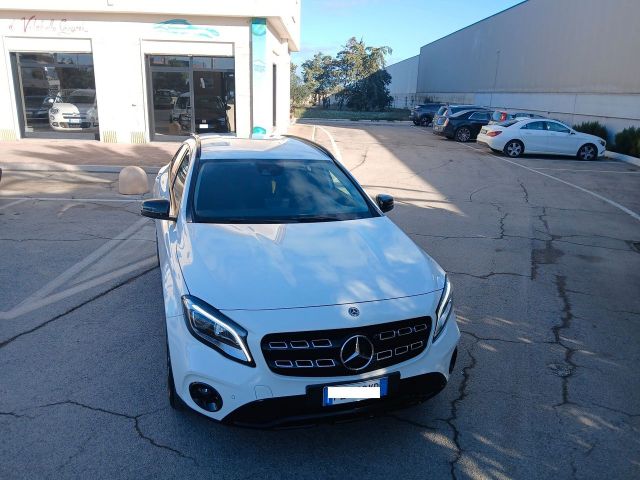 Mercedes-Benz Mercedes GLA 180 AUTOMATIC PREMIUM 1.5 109CV