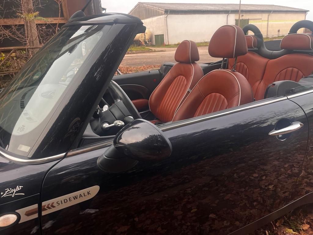 MINI Cooper Cabrio