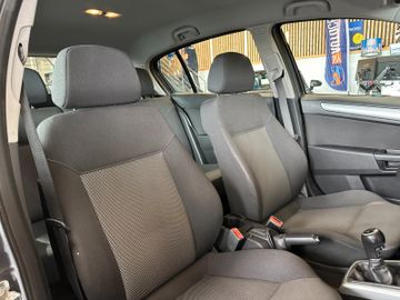 MYAUTOCENTER – Gebraucht- und Jahreswagen mit Werkstattservice in Pfaffenhofen Opel Astra H Lim. Edition *TEMPO*KLIMA*1-HAND*