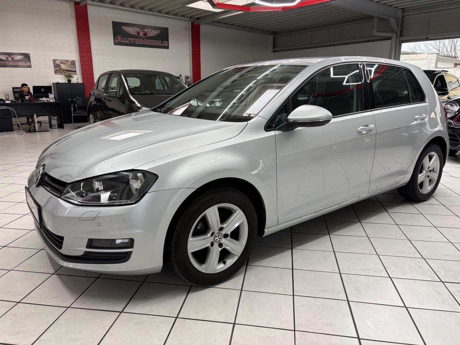 Volkswagen Golf VII Lim. Comfortline BMT NAVI PDC SHZ