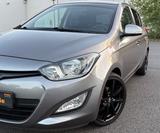 Hyundai i20 Classic Sport/KILMA/BT/2HAND - Hyundai i20 Gebrauchtwagen in Frankfurt