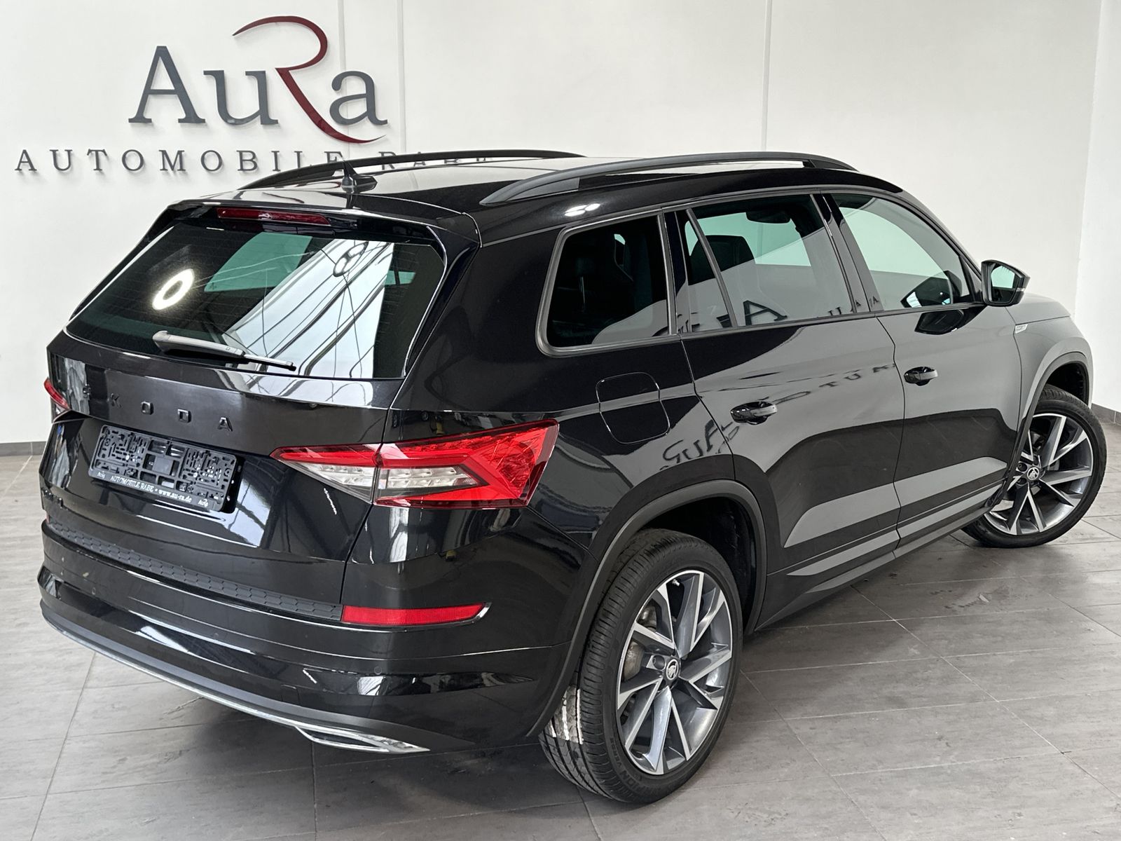 Fahrzeugabbildung SKODA Kodiaq 1.5 TSI DSG Sportline NAV+LED+AHK+PANO+VC